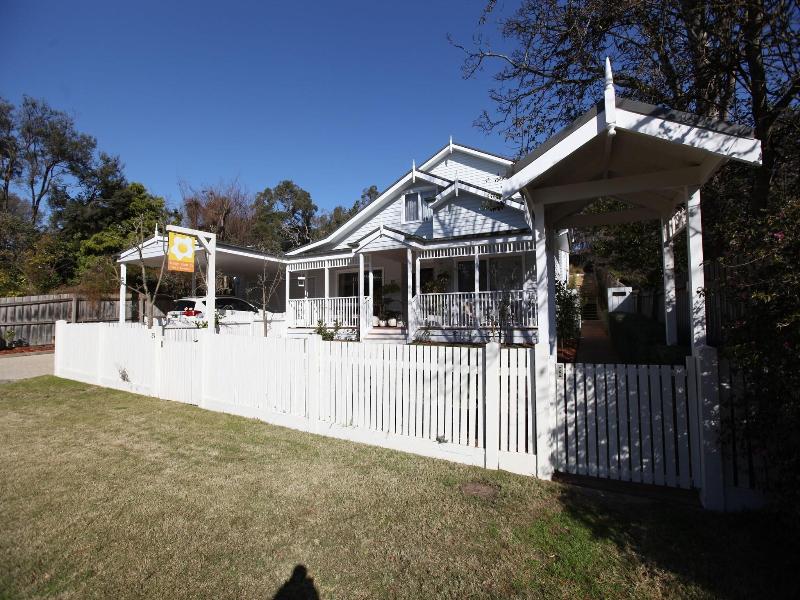 Sunny Side Up Bed and Breakfast image