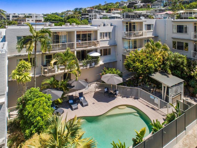Surf Dance Apartments image