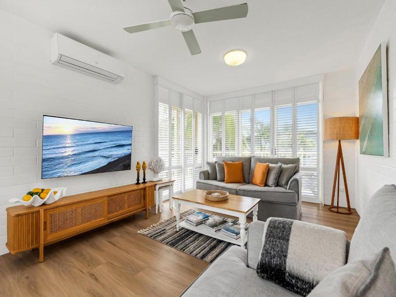 Surf Dance Apartments image