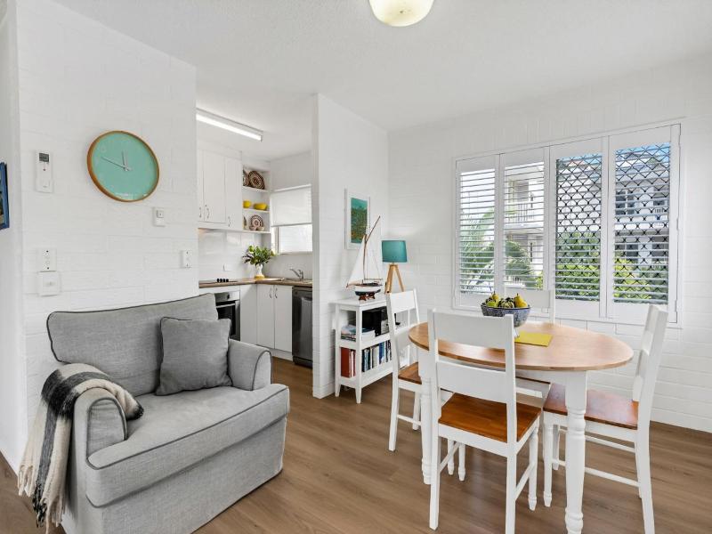 Surf Dance Apartments image
