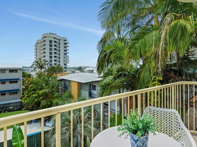 Surf Dance Apartments image