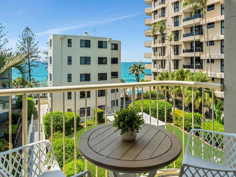 Surf Dance Apartments image