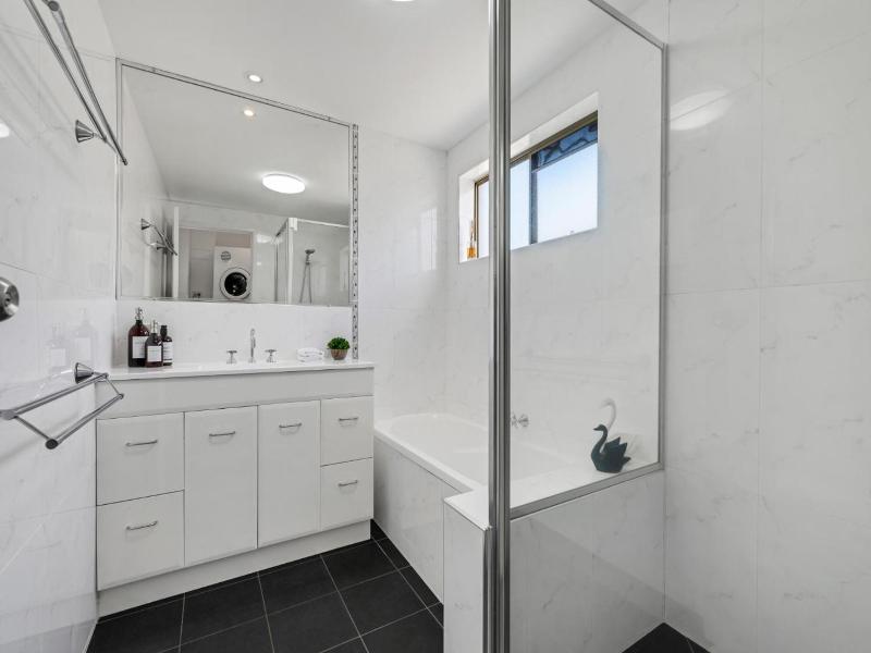 Surf Dance Apartments image