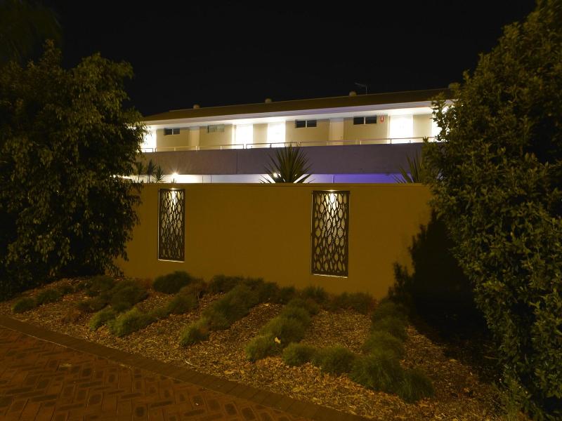 Bentley Motel image