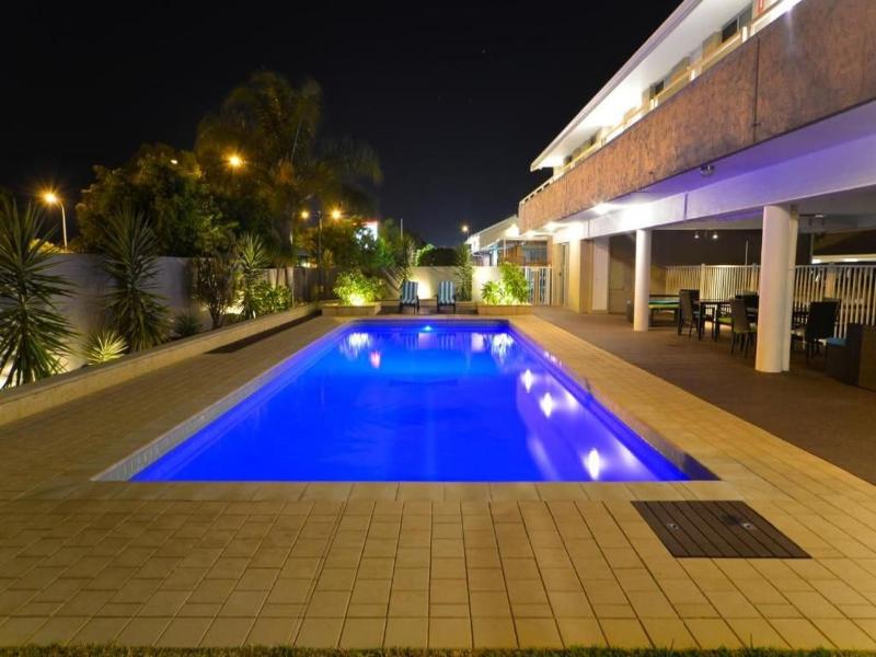 Bentley Motel image