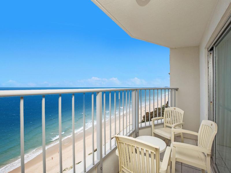 Pacific Plaza Apartments image