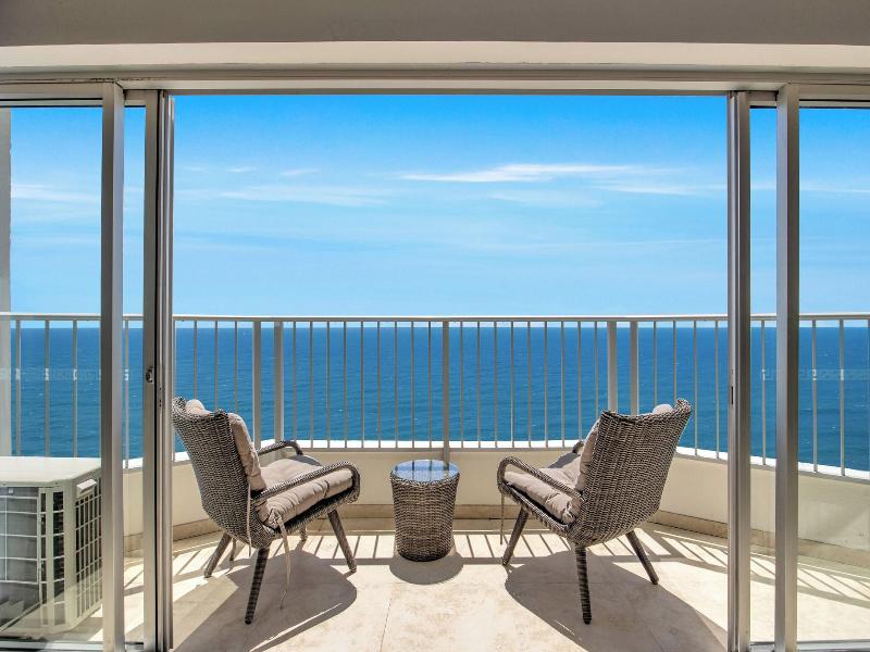 Pacific Plaza Apartments image