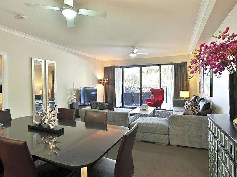 The Bay Apartments image
