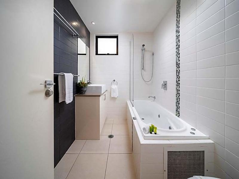 The Bay Apartments image