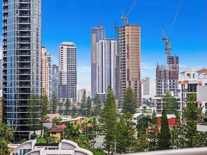 Wharf Boutique Apartments image