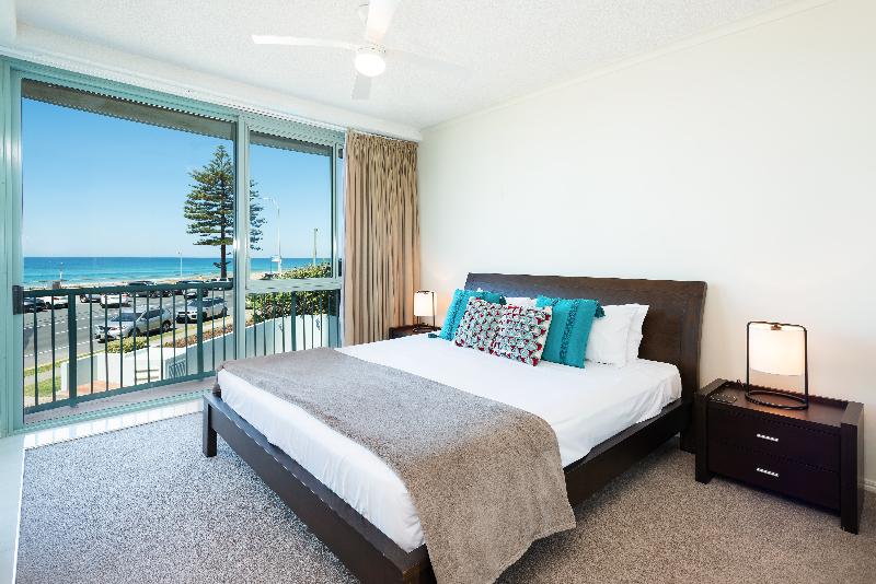 The Waterford On Main Beach image