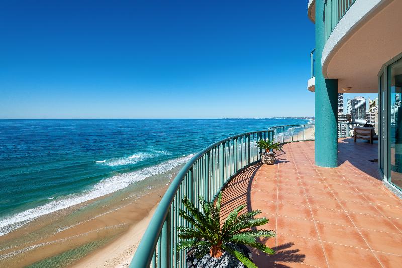 The Waterford On Main Beach image