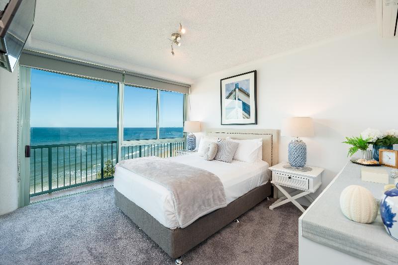 The Waterford On Main Beach image