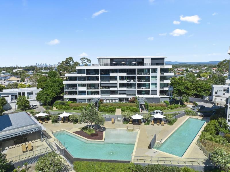Allisee Apartments image