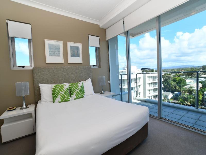 Silvershore Apartments image