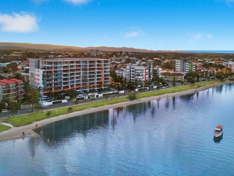 Silvershore Apartments image