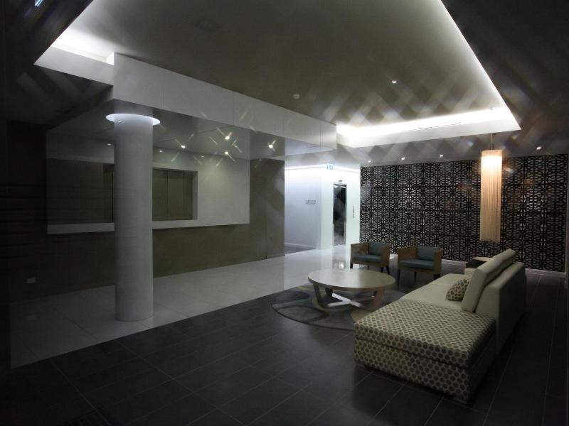 Silvershore Apartments image