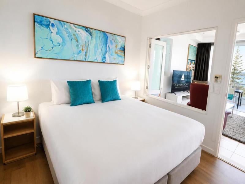 Silvershore Apartments image