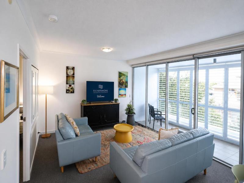 Silvershore Apartments image