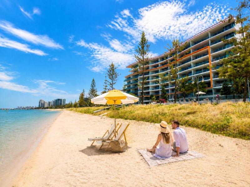 Silvershore Apartments image