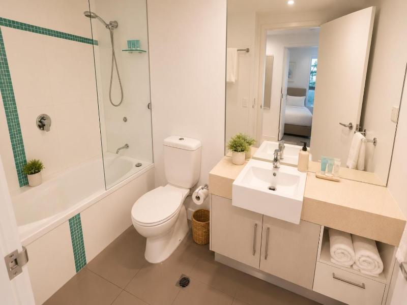 Silvershore Apartments image