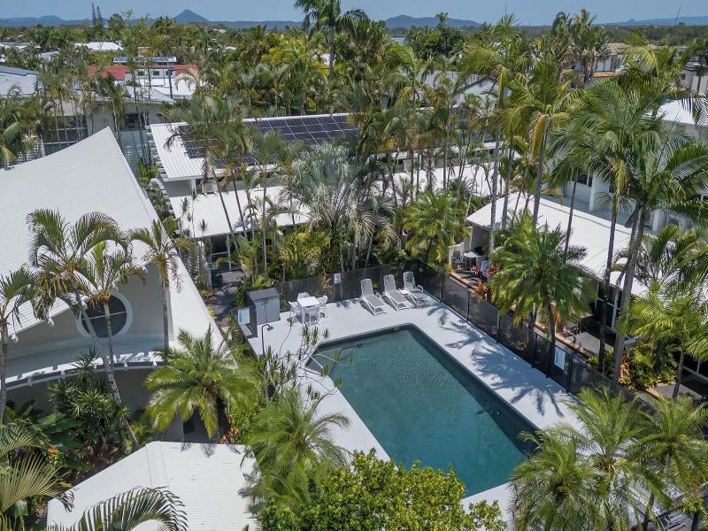 Caribbean Noosa Resort image
