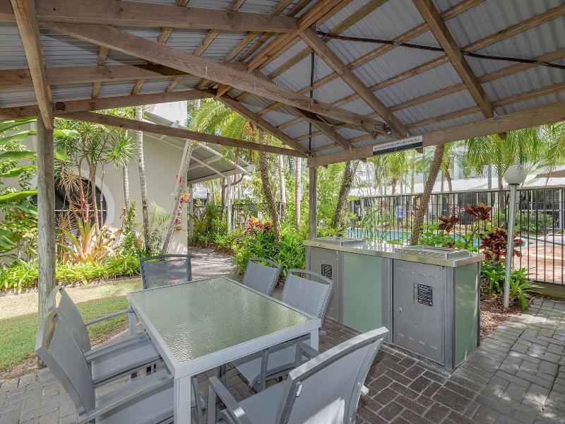 Caribbean Noosa Resort image
