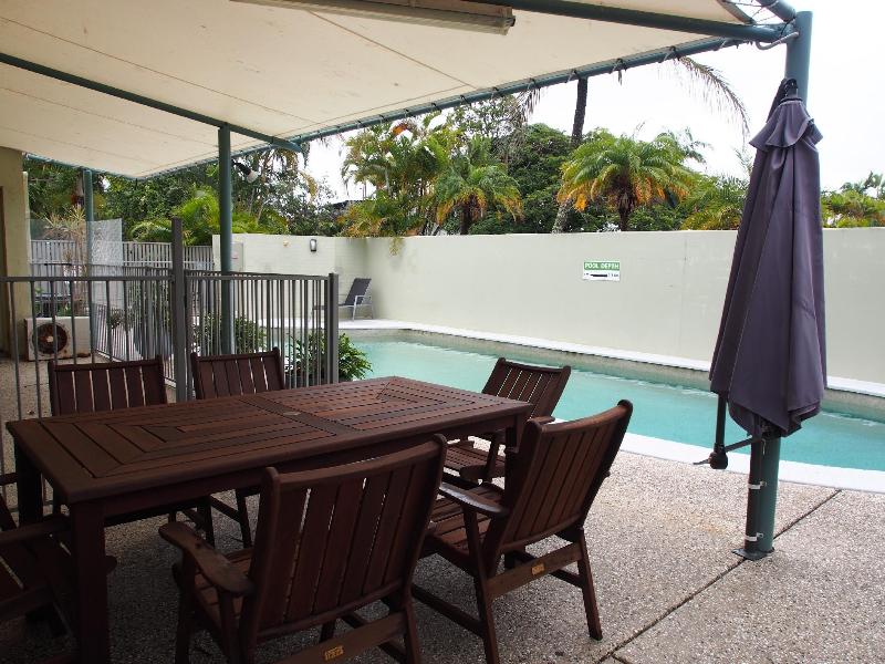 Le Court Villas image