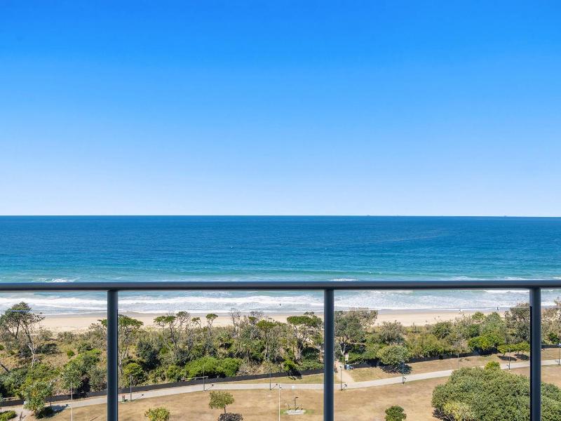 Beach On Sixth Apartments image