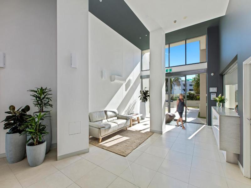 Beach On Sixth Apartments image