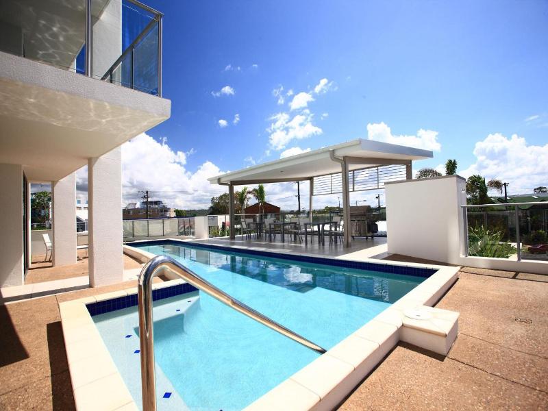 Beach On Sixth Apartments image