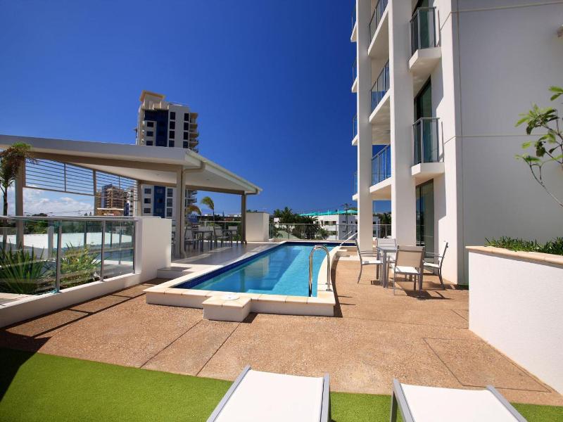 Beach On Sixth Apartments image