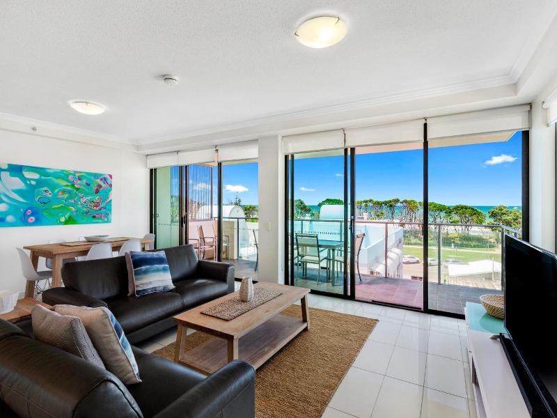Beach On Sixth Apartments image