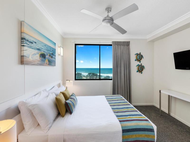 Beach On Sixth Apartments image