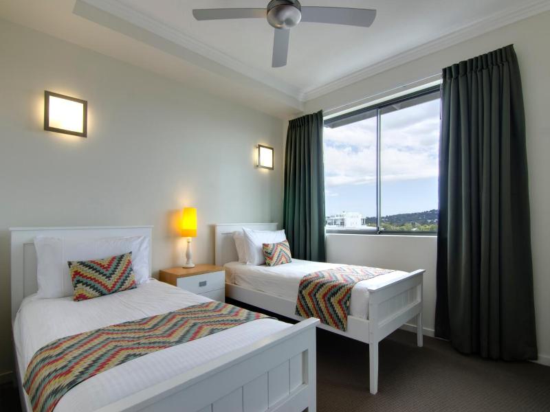 Beach On Sixth Apartments image