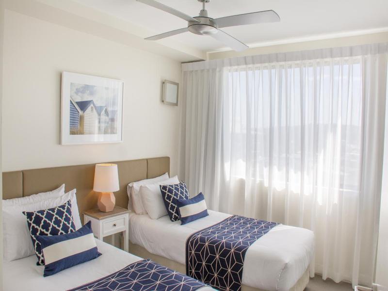 Beach On Sixth Apartments image