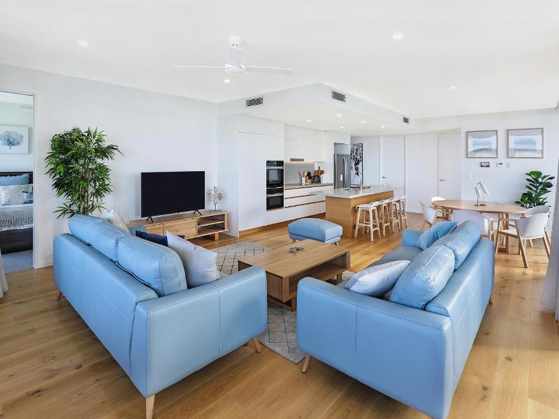 Beach On Sixth Apartments image