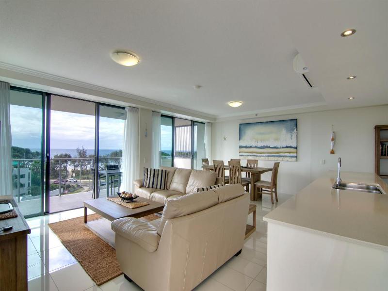 Beach On Sixth Apartments image