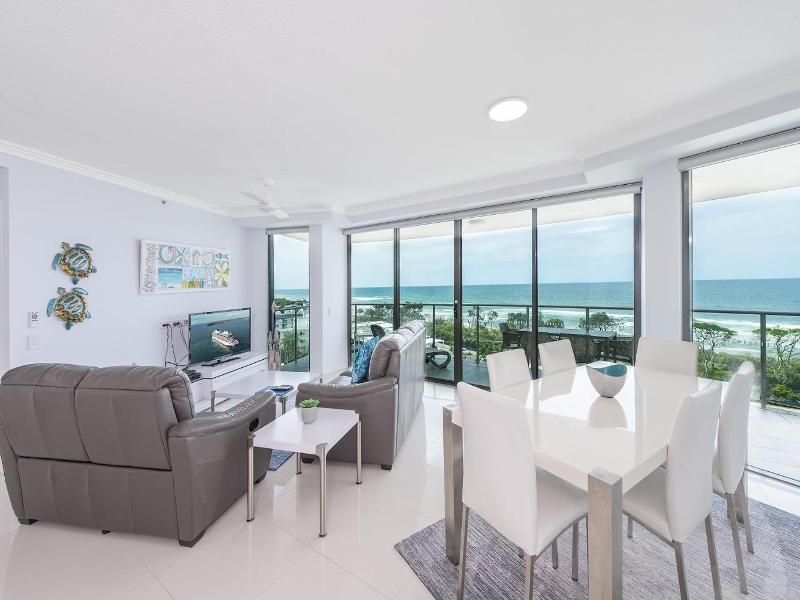 Beach On Sixth Apartments image