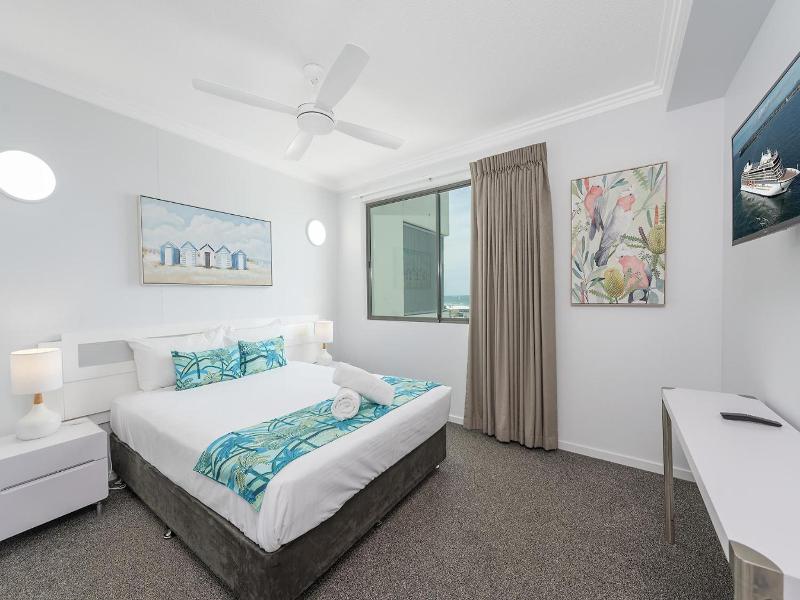 Beach On Sixth Apartments image