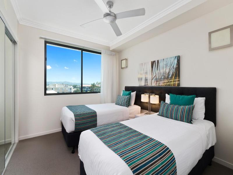 Beach On Sixth Apartments image