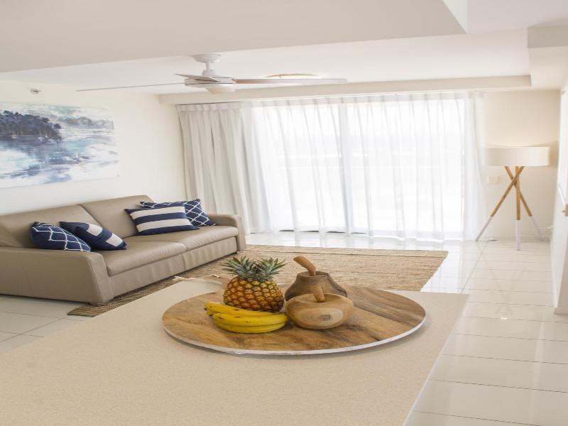 Beach On Sixth Apartments image