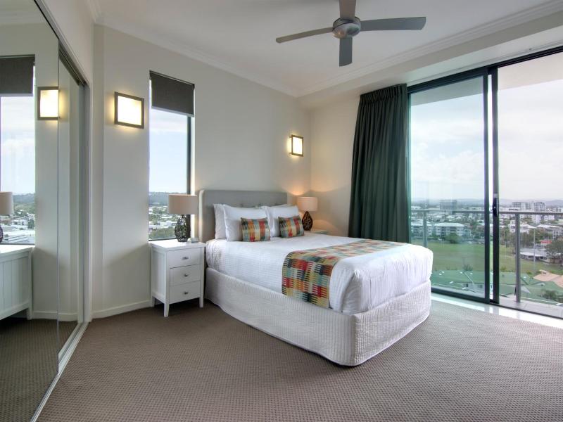 Beach On Sixth Apartments image
