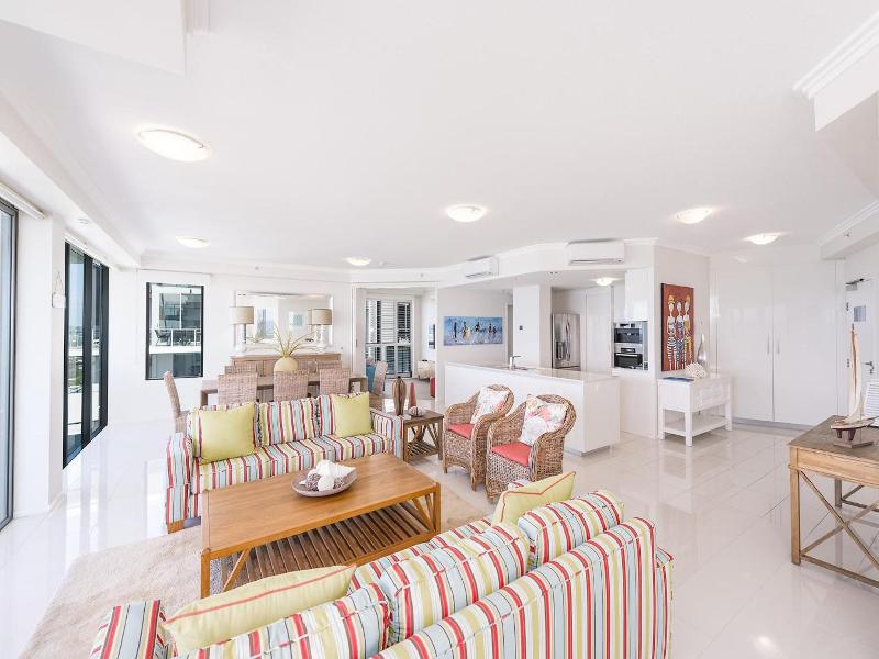 Beach On Sixth Apartments image