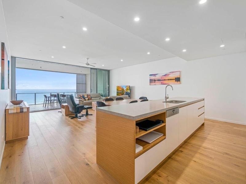 Beach On Sixth Apartments image