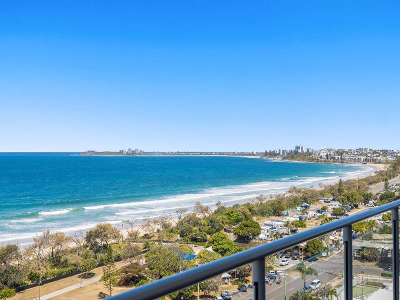 Beach On Sixth Apartments image
