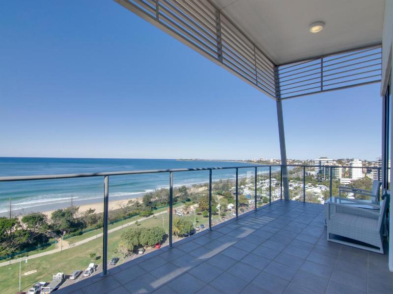 Beach On Sixth Apartments image