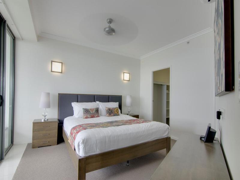 Beach On Sixth Apartments image
