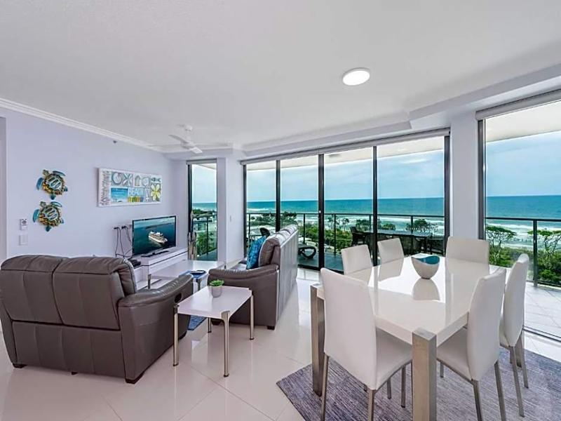 Beach On Sixth Apartments image