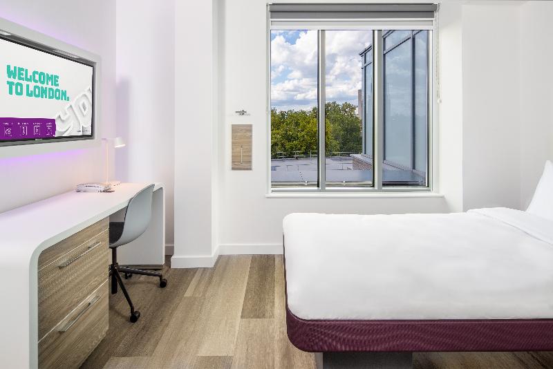 Yotel London City image